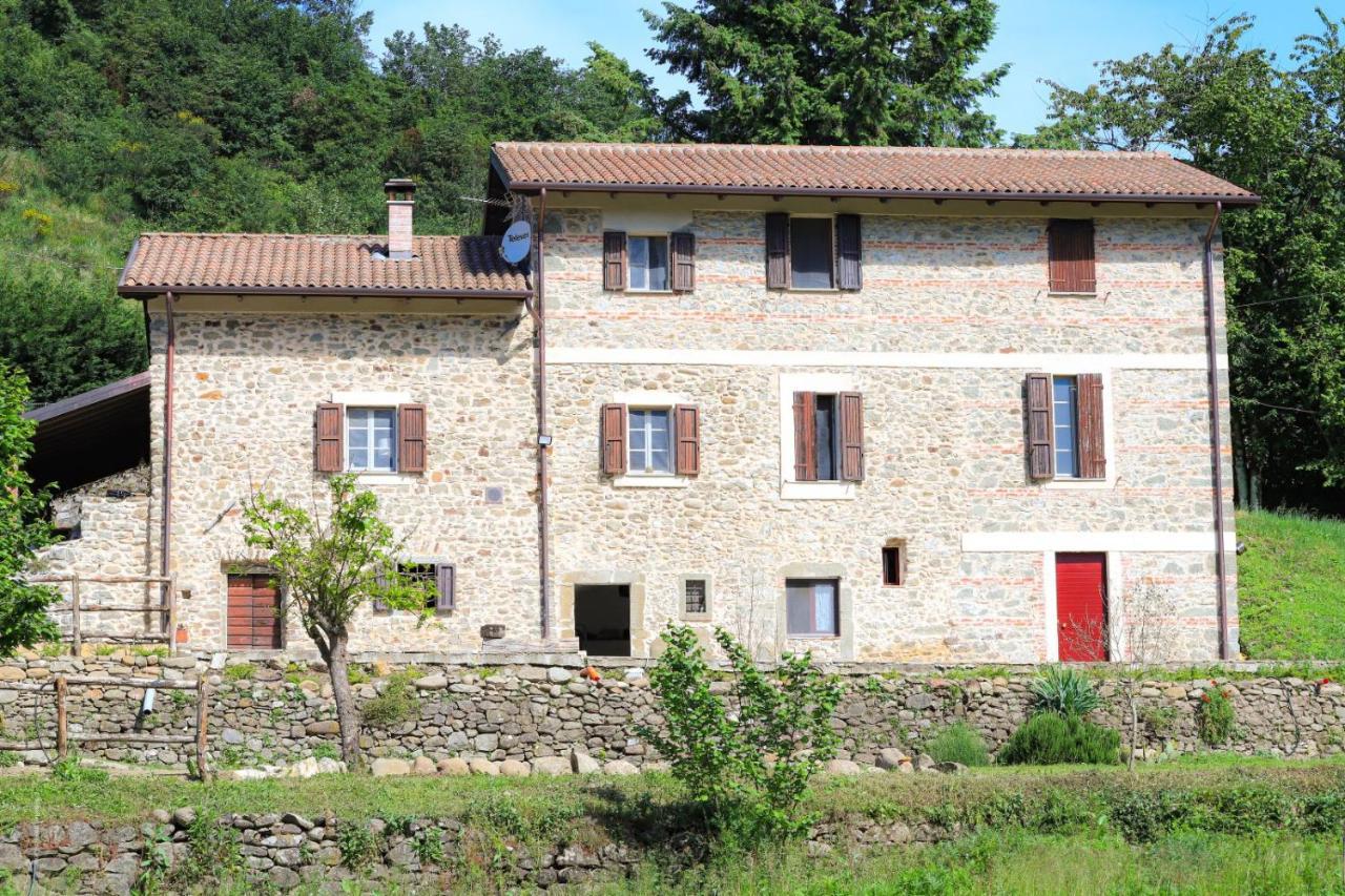 Agriturismo La Cascina Dei Chicchi Bagnone 外观 照片